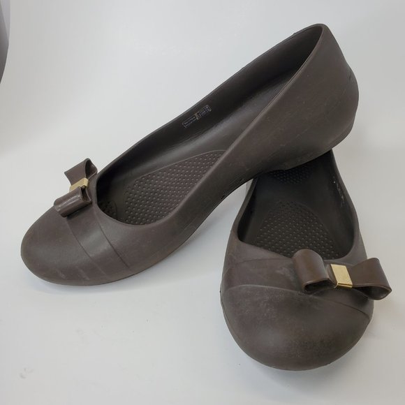 Crocs Wm's Size 11  Gianna Brown Round Toe Waterproof Slip On  Bow Ballet Flats. - Picture 6 of 10